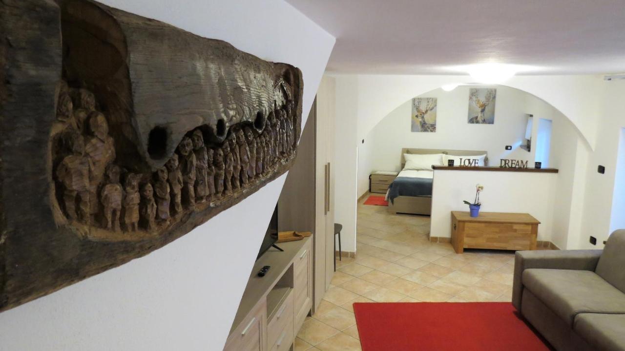 Lo Gnomo Sotto Al Glicine Διαμέρισμα Châtillon Εξωτερικό φωτογραφία